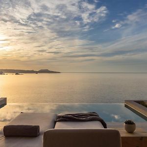 Domes White Coast Milos, Adults Only - Small Luxury Hotels Of The World